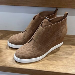 Linea Paolo Felicia Wedge